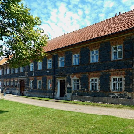 Prodej velkého rodinného domu v obci Kravaře, Liberecký kraj