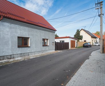 Prodej rodinného domu 275 m² se sklepem a stodolou v Brodce