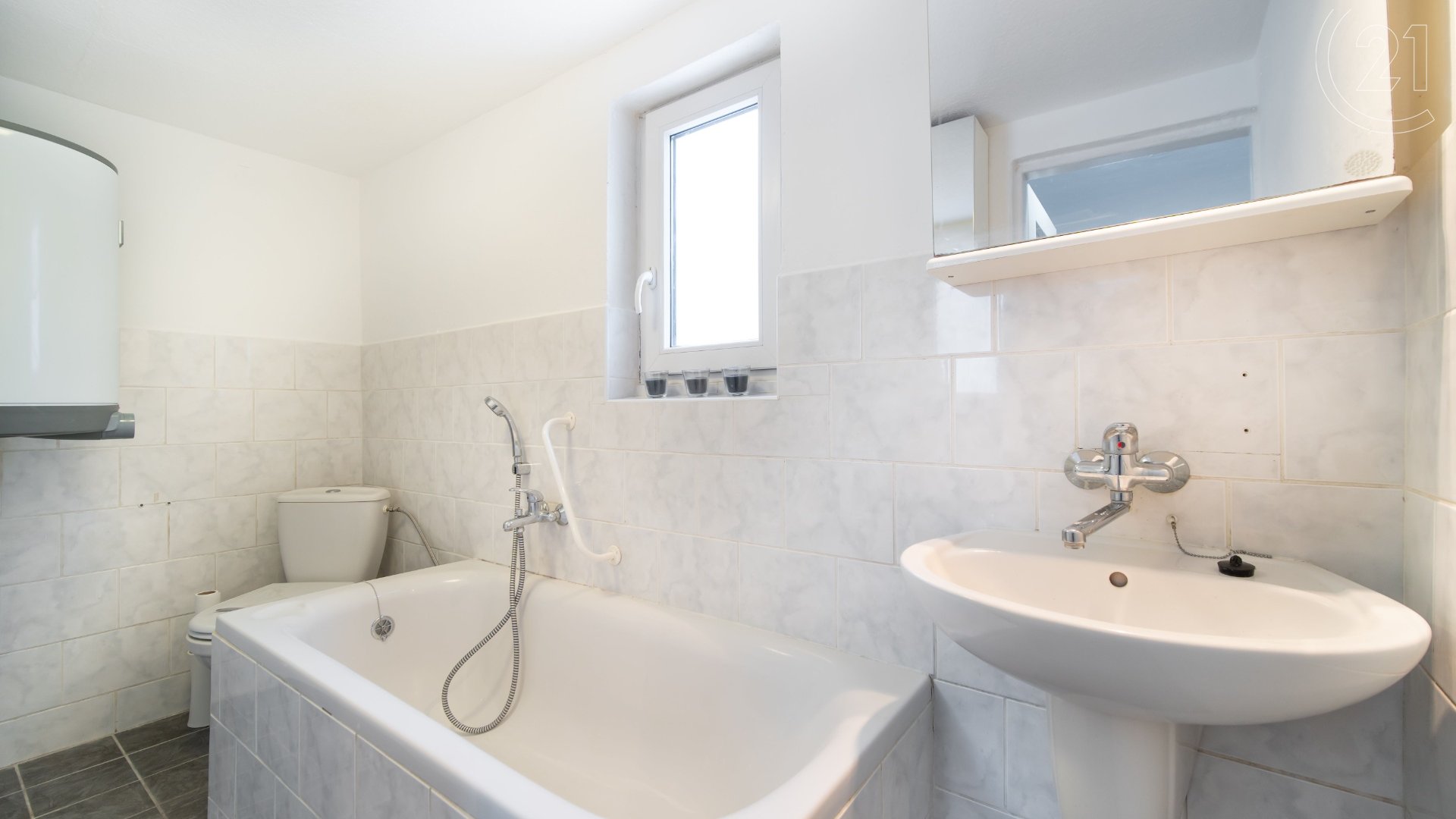 Prodej rodinného domu 225 m² s garáží, Liberec - Nová Ruda