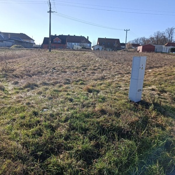 Prodej stavebního pozemku 1 342 m², Dukovany
