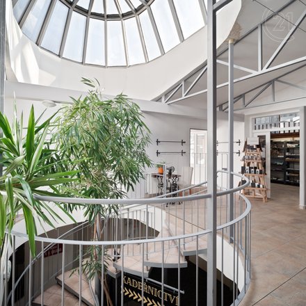 Prodej obchodního domu s bytem,  500m² - Poděbrady III