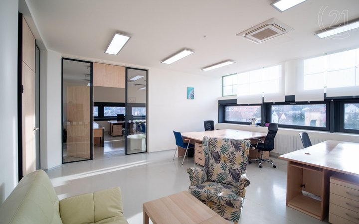 Pronájem, Kanceláře, 35,27 m² - Zlín - Prštné