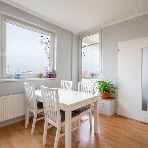 Pronájem bytu 2+1,  48m², Praha - Prosek