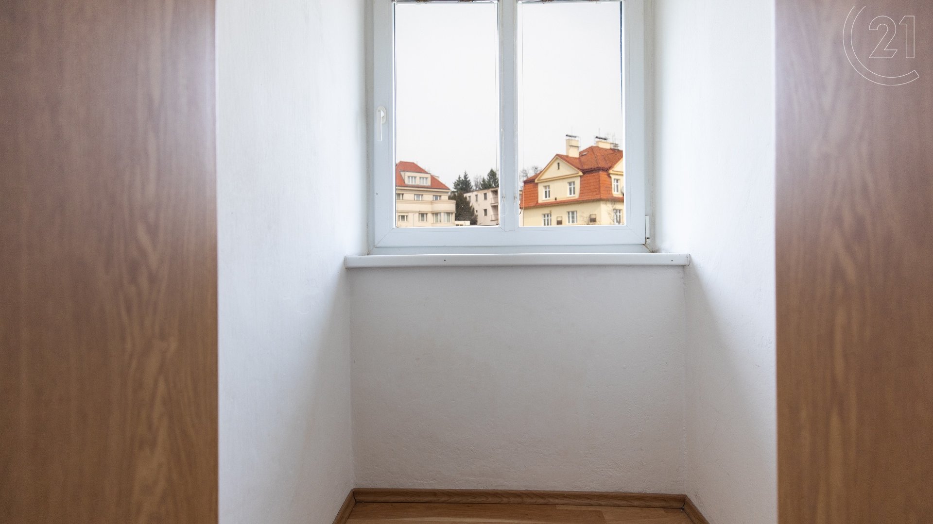 Pronájem bytu 2+kk se sklepem, 51 m² - Praha - Libeň
