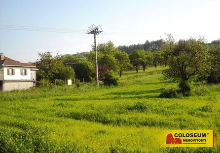Prodej pozemku v lokalitě Jabloňany, okres Blansko - obrázek č. 1
