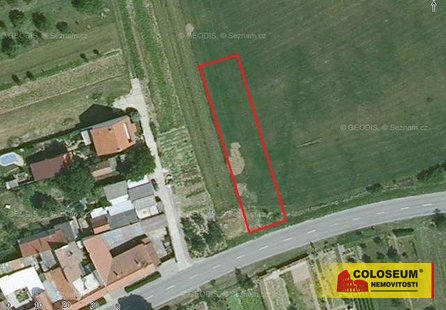 Prodej pozemku v lokalitě Uherský Ostroh, okres Uherské Hradiště - obrázek č. 1
