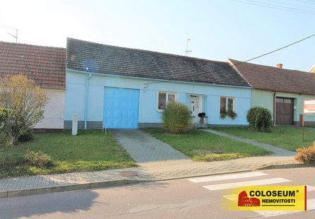 Prodej domu v lokalitě Šanov, okres Znojmo - obrázek č. 1