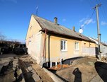 Hnízdo, prodej RD 3+1, k rekonstrukci, zahrada, 567m² - rodinný dům - Domy Znojmo