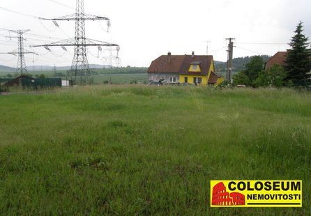 Prodej pozemku v lokalitě Hradčany, okres Brno-venkov - obrázek č. 1