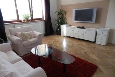 Pronájem velmi pěkného, celkově zařízeného bytu 3+1, Brno - Židenice, ul. Viniční, Ev.č.: DR2B 31130R