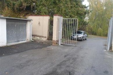 Pronájem garáže 18m² na rozhraní městské části Židenice a Vinohrady, Brno, Ev.č.: DR2G 212R