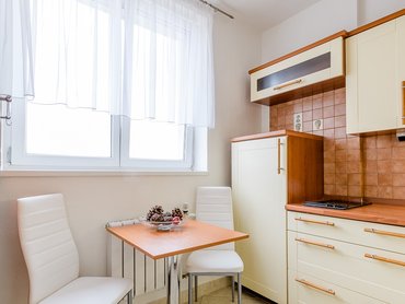 Podnájem pěkného bytu 2+1 /40m²/ s terasou, Praha 4 - Michle