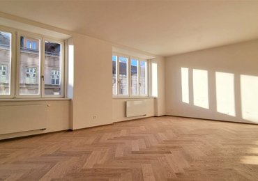 Продается квартира 4+kk с балконом, 120,9 м², ул. Londýnská 56