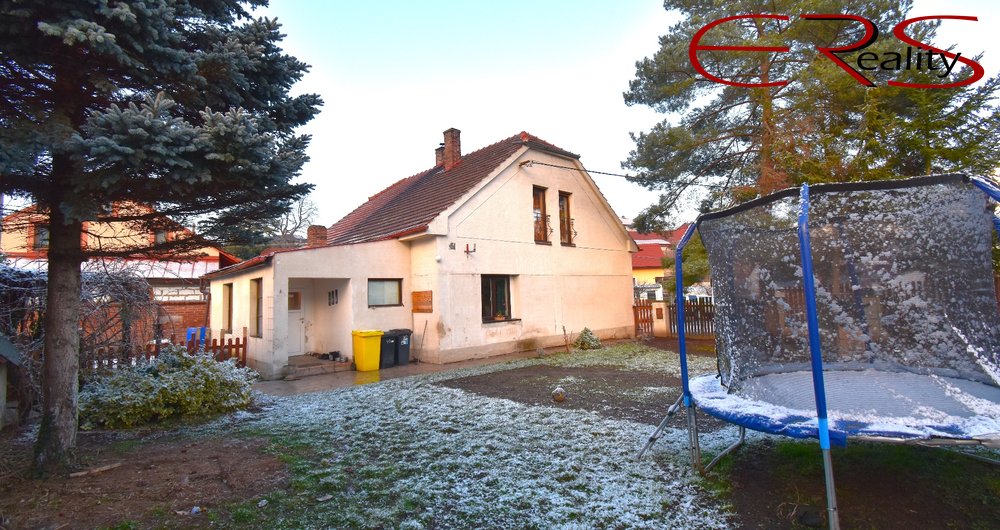 Rodinný dům  s garáží – 497 m², Radovesnice I, Kolín