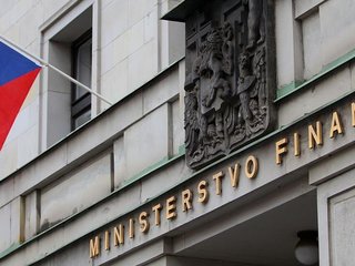 Vláda schválila zrušení daně z nabytí nemovitých věcí