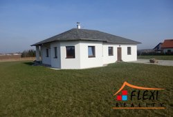roman-mikita-realitni-makler-flexireality-lucina-kocurovice-pronajem-rodinny-dum