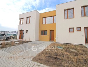 Prodej novostavby řadového rodinného domu 3+kk v obci Horoušánky