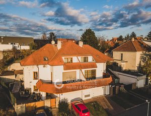 Prodej, Rodinné domy,  302 m² - Praha - Hostivař