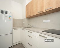 Pronájem bytu 1+kk, 27 m² - Pardubice - Polabiny