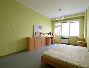 Dlouhodobý pronájem zařízeného bytu 2+1, dva neprůchozí pokoje, pro jednoho nebo pro pár nebo pro dva spolubydlící, ihned nebo od začátku května