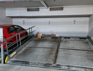 REZERVOVÁNO Dlouhodobý pronájem horního dobře přístupného garážového stání, ihned nebo od května