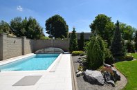 Prodej samostatně stojící rodinný dům novostavba 4+kk se zahradou 718 m2, bazénem, posilovnou, garáží, Rosice u Brna, Brno - venkov