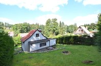 Prodej celoroční zděná chata 2+kk 83 m2 s terasou, garáží a zahradou 300 m2, Herálec, Vysočina