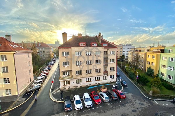 Prodej byty 2+1/B, 70,6 m², Praha 4  - Nusle