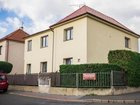 Pronájem bytu 2+1/3+1 v RD s terasou, garáží a zahradou o vel. 94m², Praha - Modřany, ul. Hrubínova