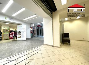 Pronájem obchodních prostor v nákupním centru (cca 107,89 m²)