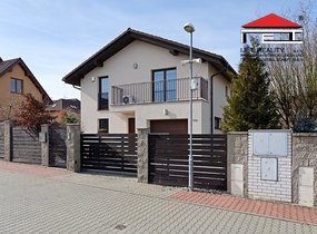 Prodej, Rodinné domy, 5+1/B, garáž, 190 m² - Líbeznice