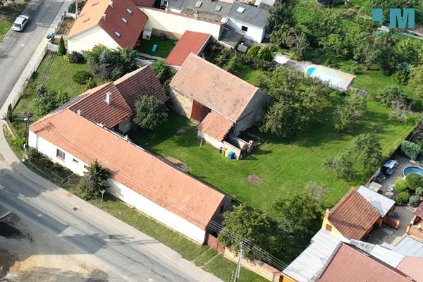 Prodej domu s pozemkem 2084 m² - Kratochvilka u Brna