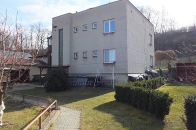 Prodej rodinného domu v Krnově na ulici Chářovská, Ev.č.: 00138