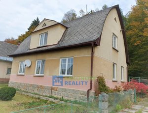 Rodinný dům se dvěmi bytovými jednotkami a zahradou v obci Kocbeře, možnost výměny za byt v Trutnově.