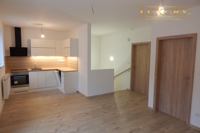 Prodej bytu 3+kk v Lomnici u Tišnova, 71 m2, Ev.č.: 00014