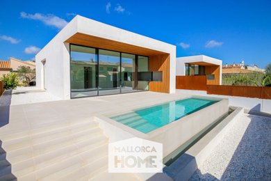 PRODEJ. Nová moderní vila se 3 ložnicemi. Bazén, 5min na pláž. Port de Alcúdia, Mallorca, Ev.č.: SMC2228