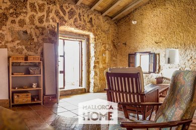 PRODEJ. Zemědělský pozemek 7050m2 s malým domkem. Vodní zásobník 40m3. Sencelles, Mallorca, Ev.č.: R4146493