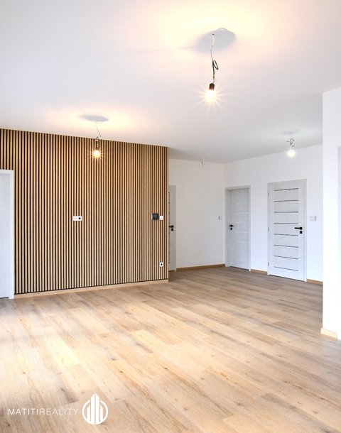 Prodej novostavby RD 4+kk + garáž, Strachotice, okr. Znojmo