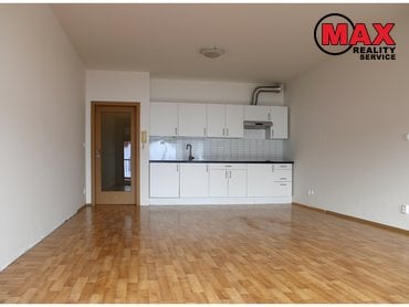 Pronájem bytu 1+kk, 43 m² - Drahobejlova, Praha 9 - Libeň