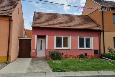 Prodej, Rodinné domy, 110 m² - Kunovice, Ev.č.: 00200