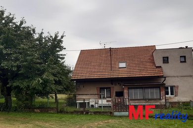 Prodej rodinného domu 5+1 s obytným podkrovím, sklípkem, garáží a pozemkem 828 m² - Vavřinec - Žíšov, vzdálené 40 km od Prahy, Ev.č.: 00070