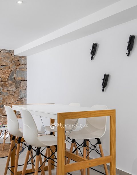 Quesada Sun, WEBSITE-10