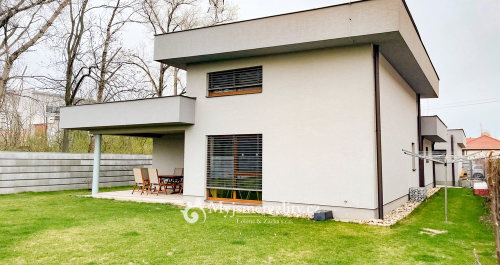 Prodej, Rodinný dům s garáží, 4+1,  pozemek 1.000m² -  Nový Šaldorf, Znojmo