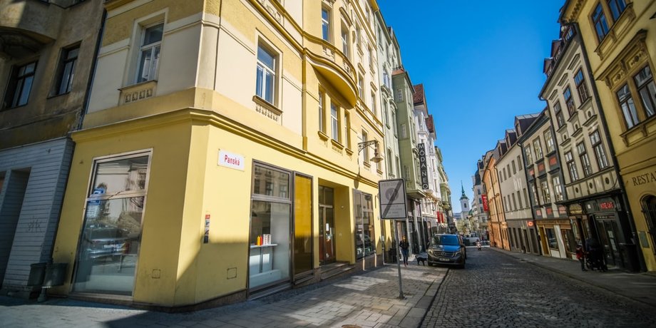 Pronájem prémiových obchodních prostor o ploše 125 m² v centru Brna na ulici Panská