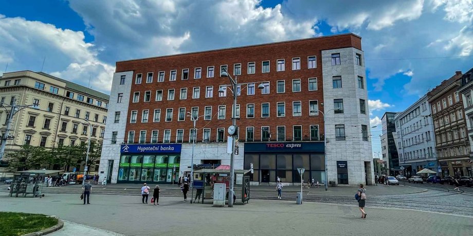 Office space for rent with an area of 110 m² in the Morava Palace on Malinovského náměstí Street