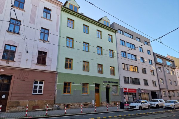 Zděný, částečně rekonstruovaný byt 2+kk v Plzni na Slovanech
