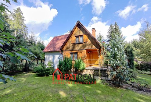 Prodej krásné chaty na vlastním pozemku s garáží na okraji CHKO Žďárské vrchy, pozemek 493 m²