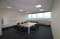 Pronájem kanceláře 19 m2  v administrativní budově Shiran Tower, Praha 6 - Vokovice, ul. Lužná