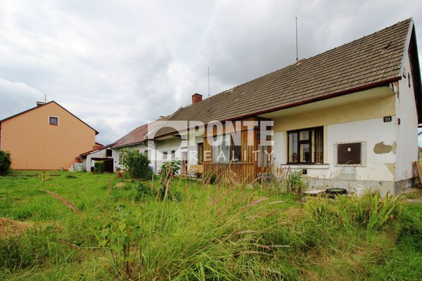 Prodej rodinného domu 4+1 a 2+kk ve městě Strmilov, okres Jindřichův Hradec