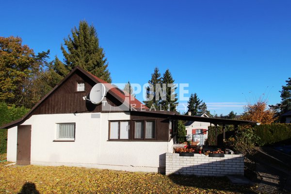 Prodej chaty 3+1, pozemek 621 m2 v obci Hradištko, okres Praha - západ
